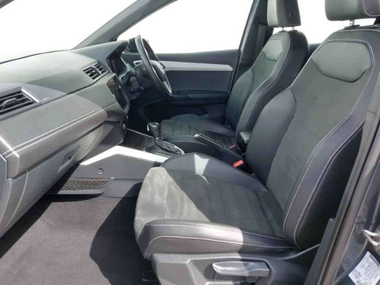 Seat Arona 2019 photo 5