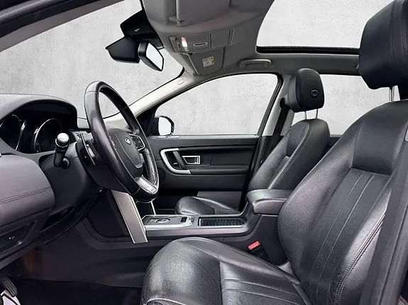 Land Rover Discovery Sport 2018 photo 2