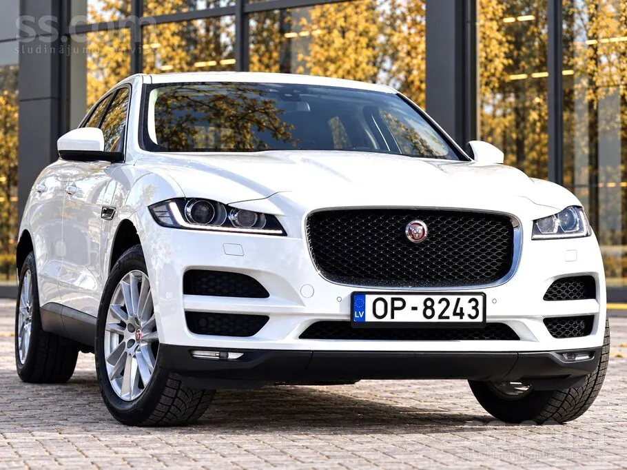 Jaguar F-Pace 2017 photo 3