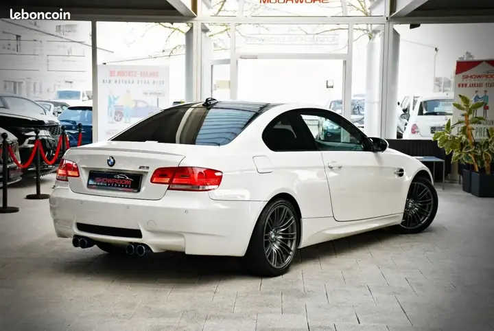 BMW M3 2007 photo 2