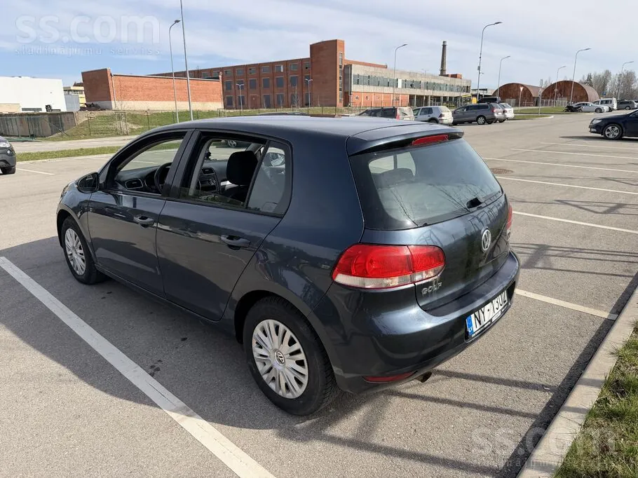 Volkswagen Golf 2012 photo 4