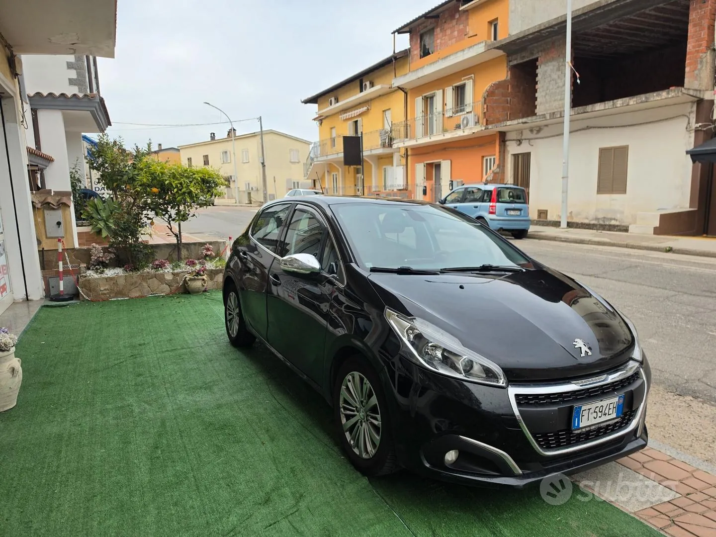 Peugeot 208 2019 photo 2