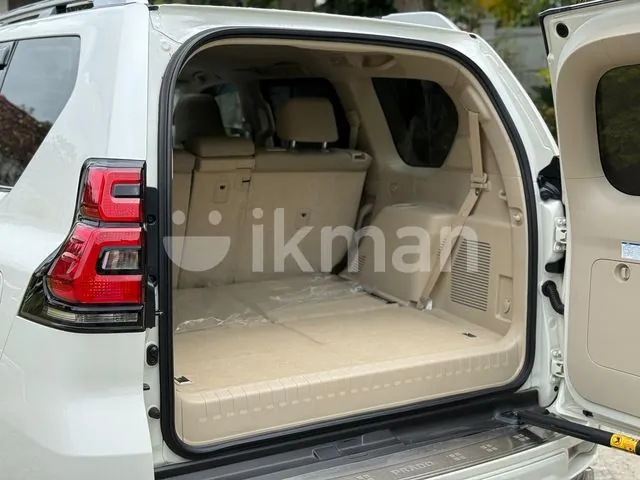 Toyota Land Cruiser Prado 2017 photo 4