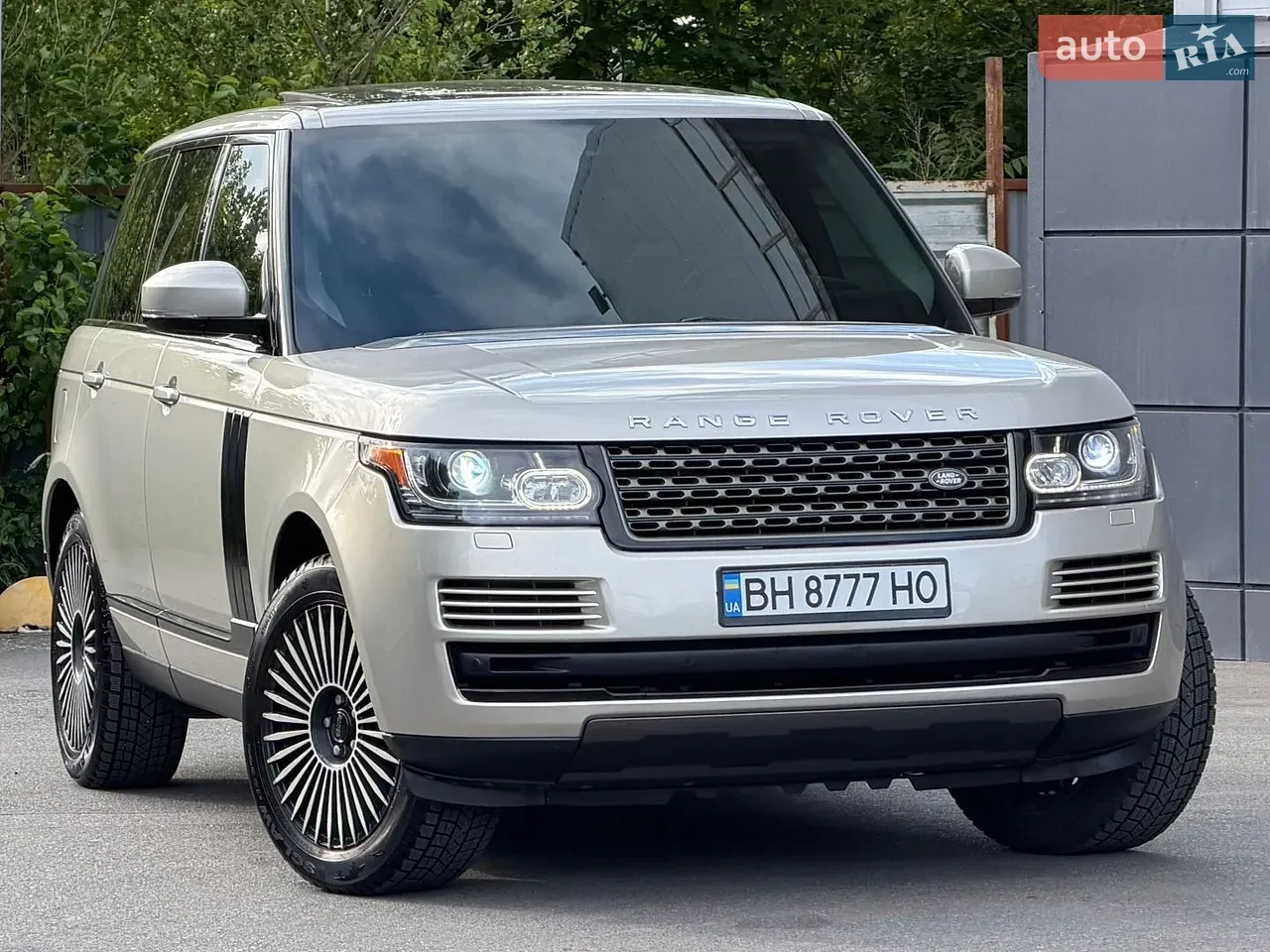 Land Rover Range Rover 2014 photo 2