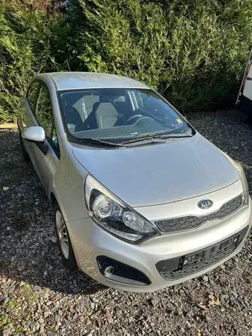 Kia Rio 2013 photo 2