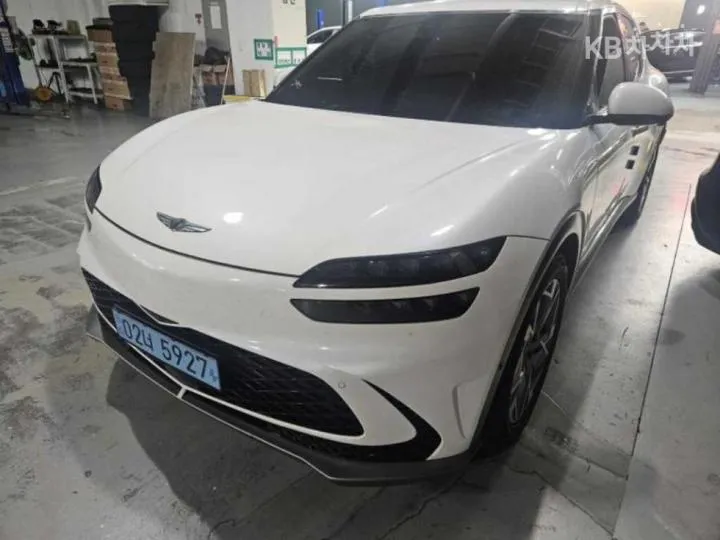 Genesis Gv60