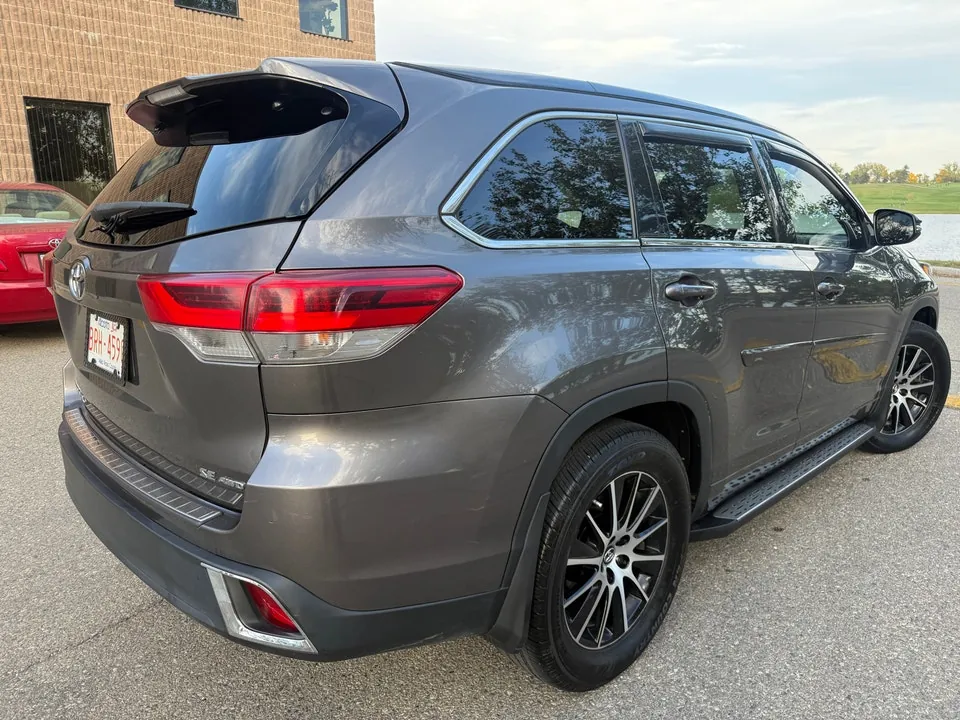Toyota Highlander 2017 photo 2