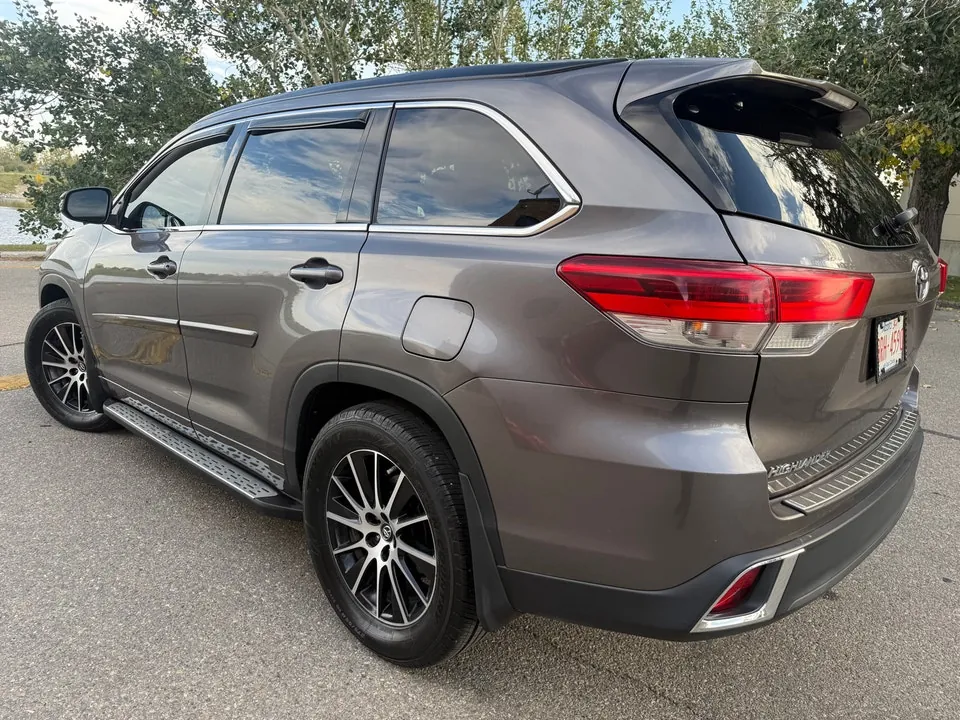 Toyota Highlander 2017 photo 4