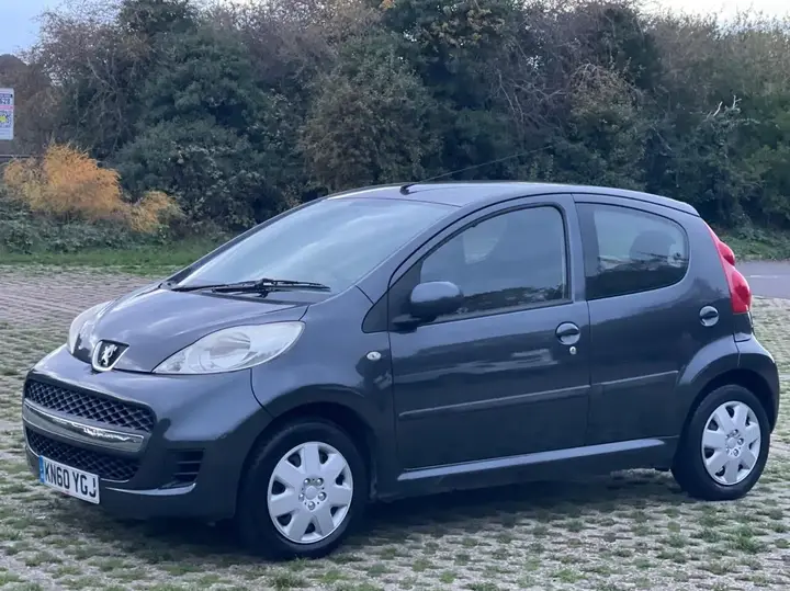 Peugeot 107 2010 photo 3