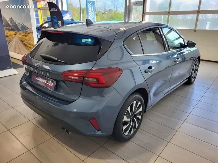 Ford Focus 2024 photo 5