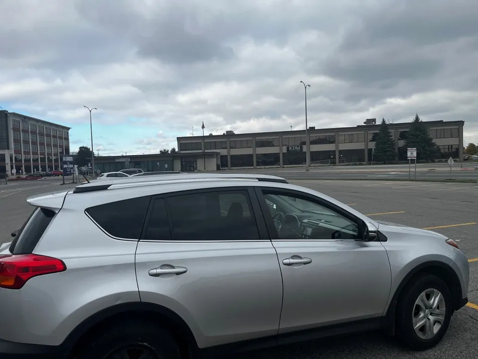 Toyota Rav4 2015 photo 3