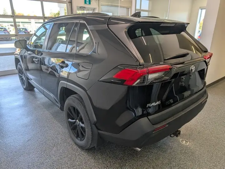 Toyota Rav4 2021 photo 4