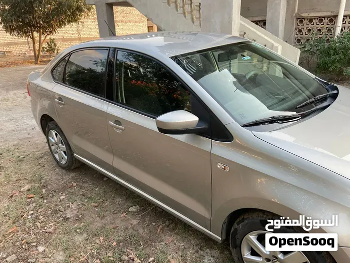 Volkswagen Polo 2015 photo 4