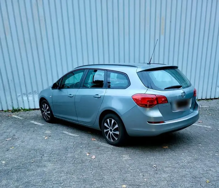 Opel Astra Caravan