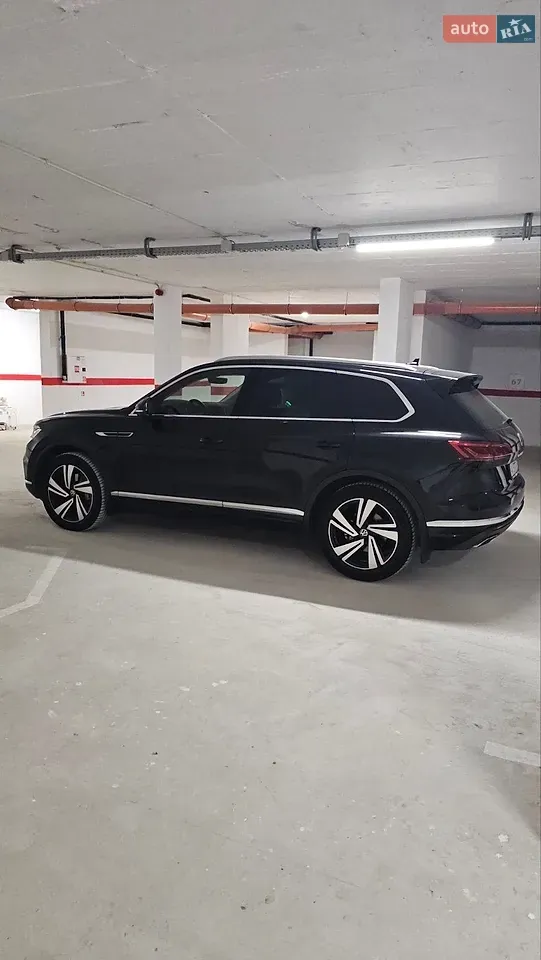 Volkswagen Touareg 2021 photo 5