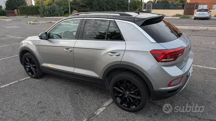 Volkswagen T-Roc 2023 photo 3