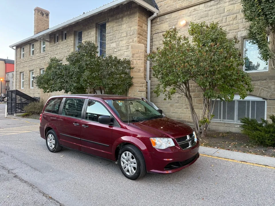 Dodge Grand Caravan 2016 photo 2