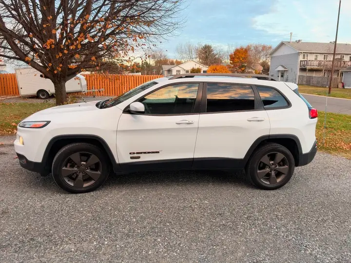 Jeep Cherokee 2016 photo 3