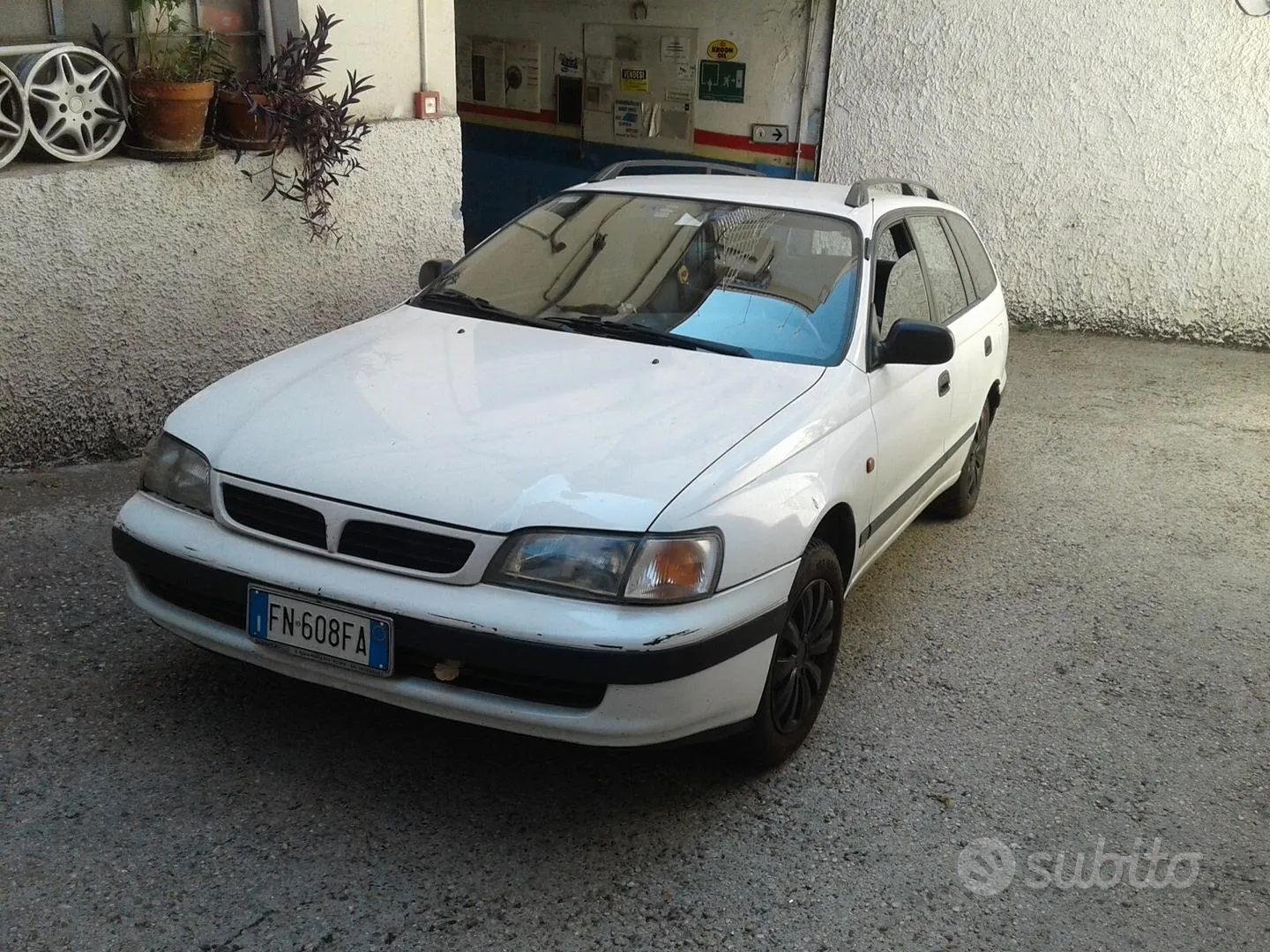 Toyota Carina E 1997 photo 2
