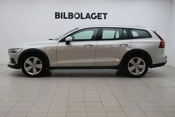 Volvo V60 Cross Country 2019 photo 2