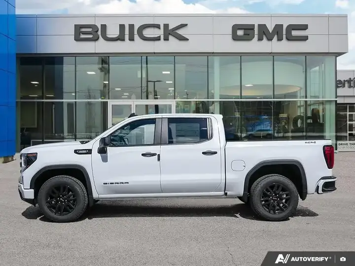 GMC Sierra 1500 2026 photo 2