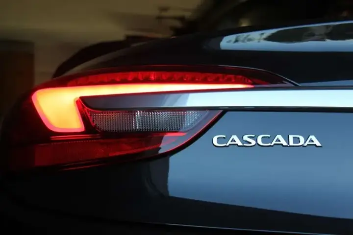 Opel Cascada 2014 photo 3