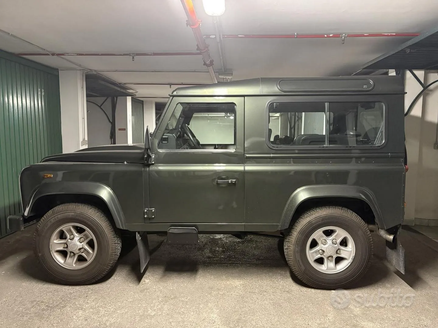 Land Rover Defender 2007 photo 2