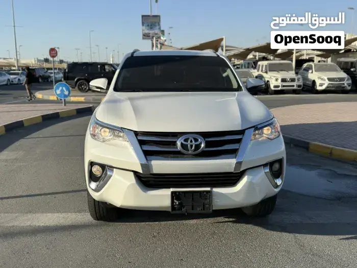 Toyota Fortuner 2019 photo 2