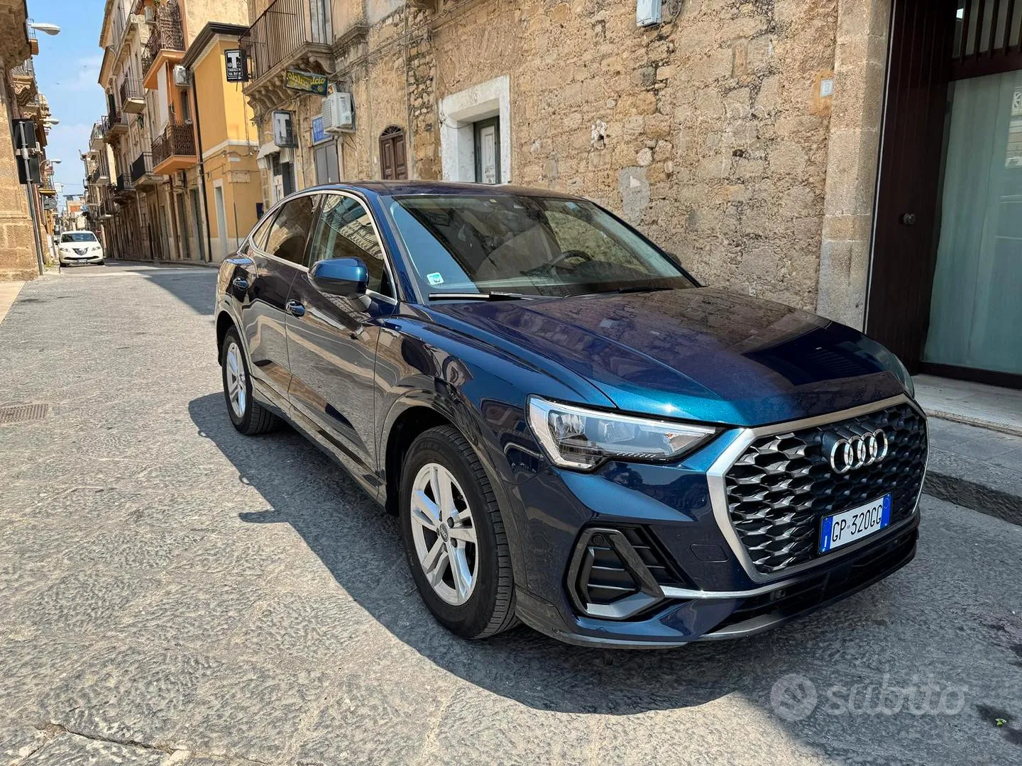 Audi Q3 2021 photo 3