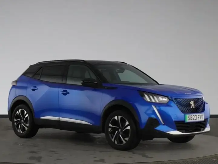 Peugeot E-2008