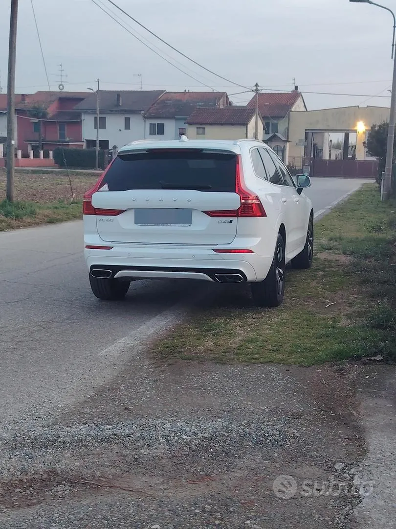 Volvo Xc60 2018 photo 3