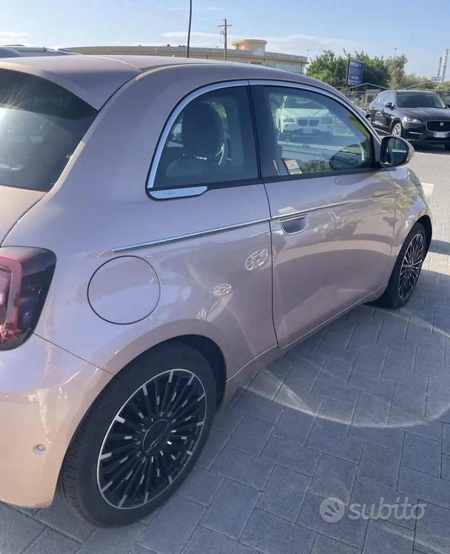 Fiat 500E 2022 photo 3