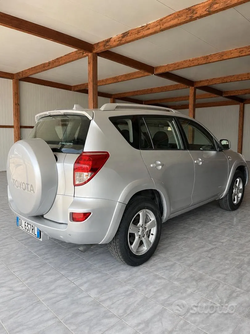 Toyota Rav4 2007 photo 4