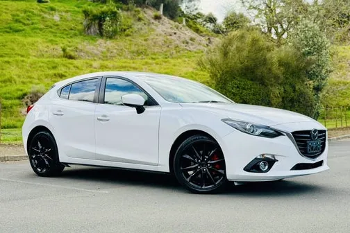 Mazda Axela