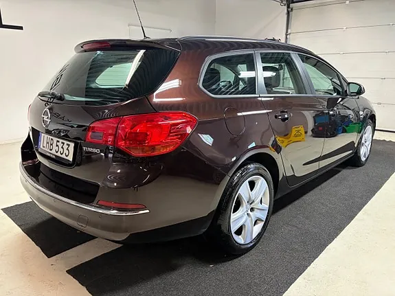Opel Astra 2014 photo 3