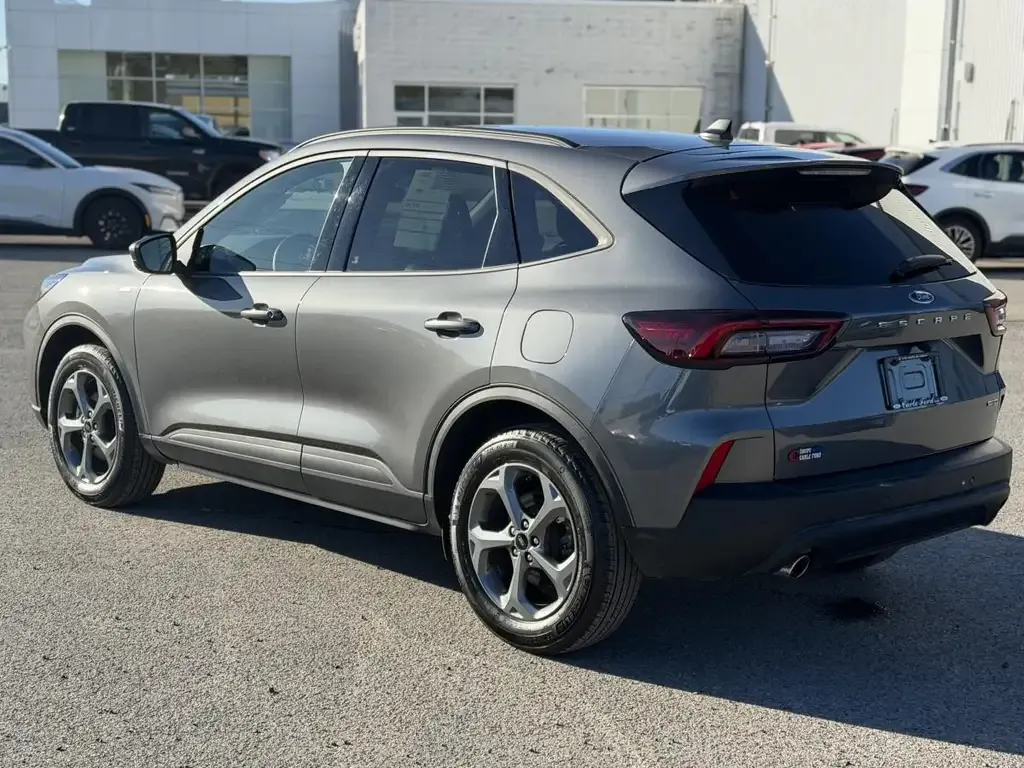 Ford Escape 2025 photo 3