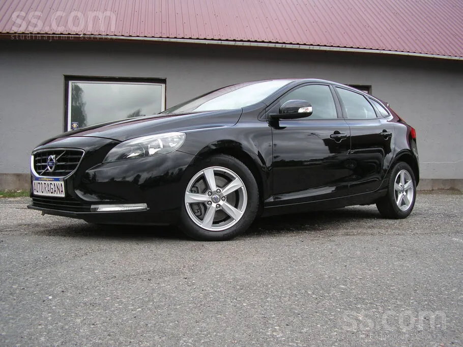 Volvo V40 2013 photo 2