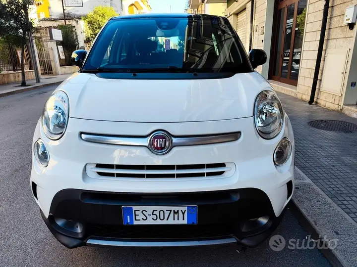 Fiat 500L 2013 photo 2