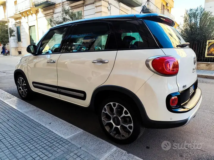 Fiat 500L 2013 photo 5