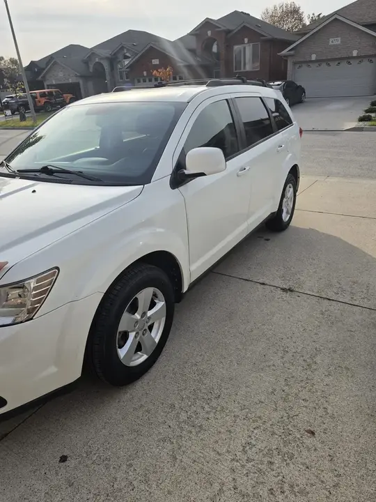 Dodge Journey 2012 photo 4