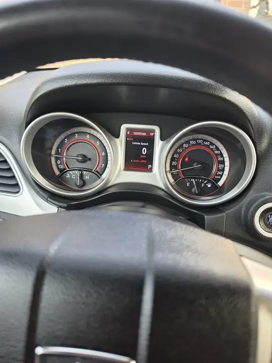 Dodge Journey 2012 photo 5