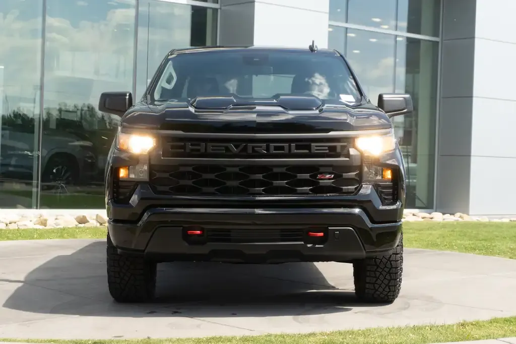 Chevrolet Silverado 1500 2026 photo 2