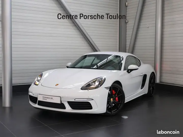 Porsche 718 Cayman