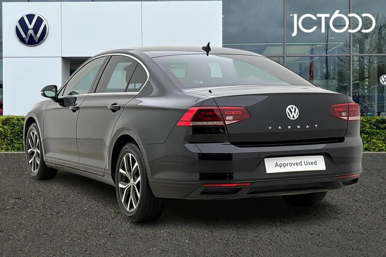 Volkswagen Passat 2019 photo 3