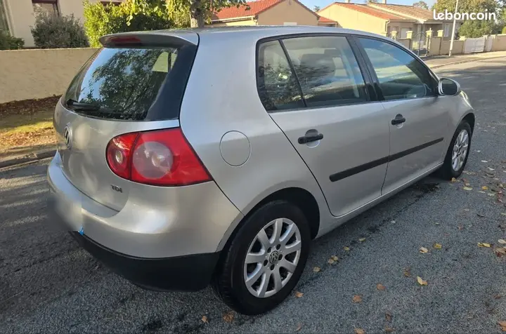 Volkswagen Golf 2005 photo 2