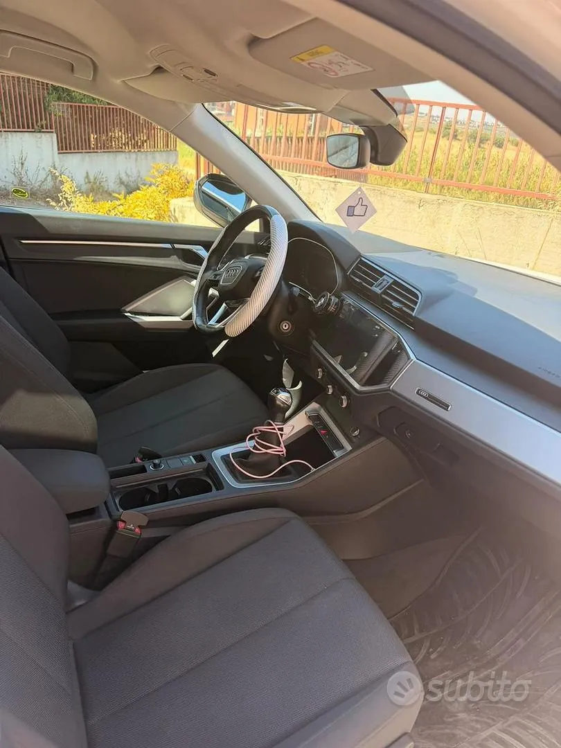 Audi Q3 2021 photo 3