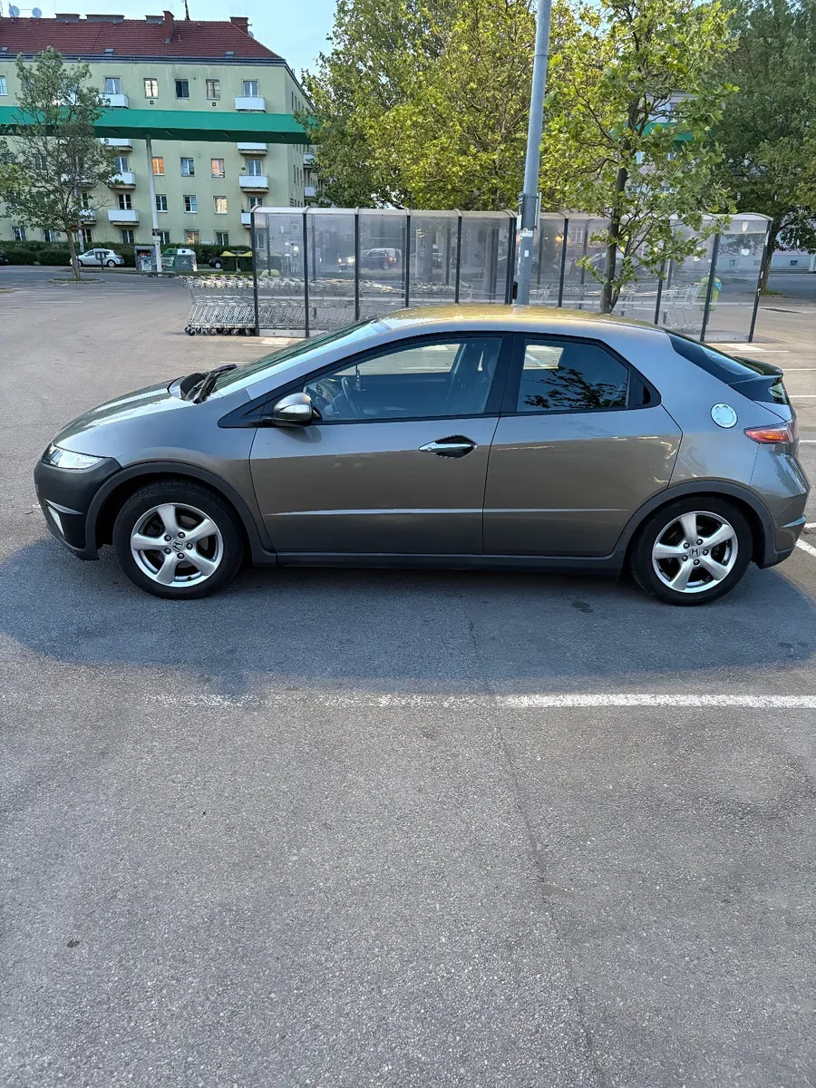 Honda Civic 2008 photo 3