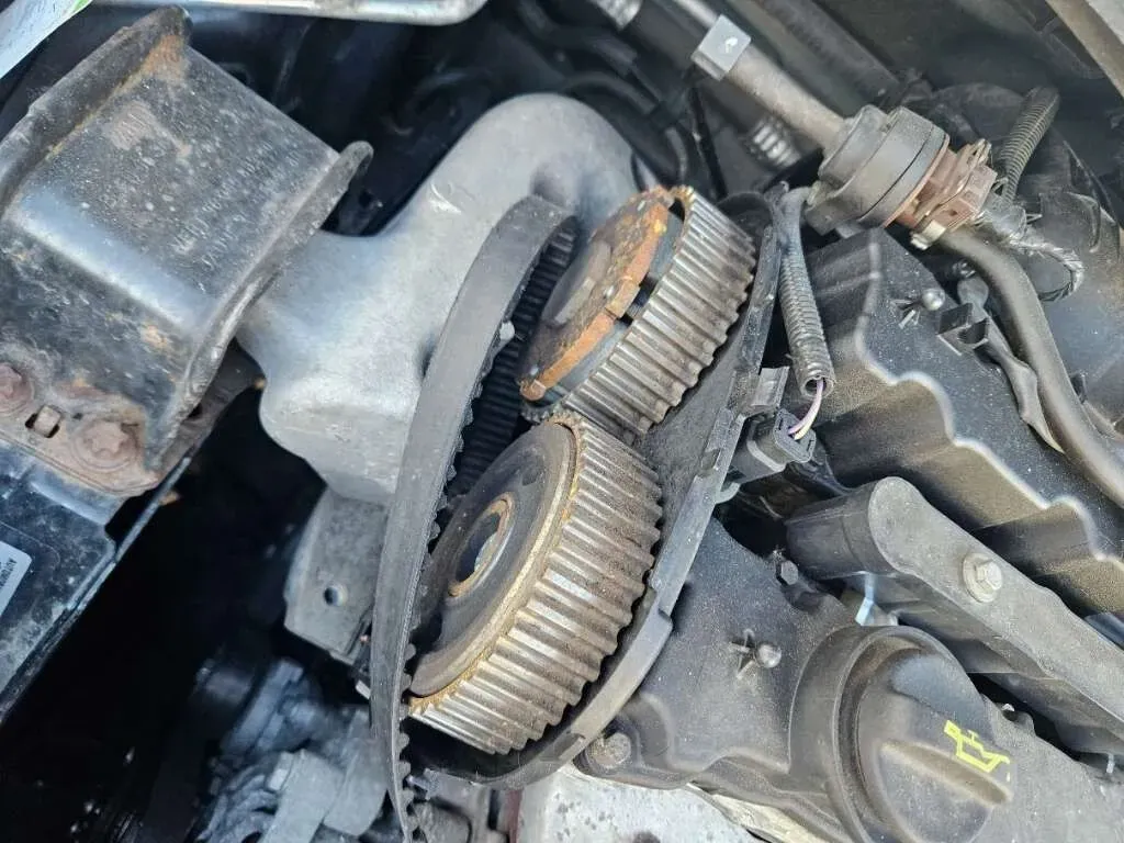Citroen C4 2010 photo 2