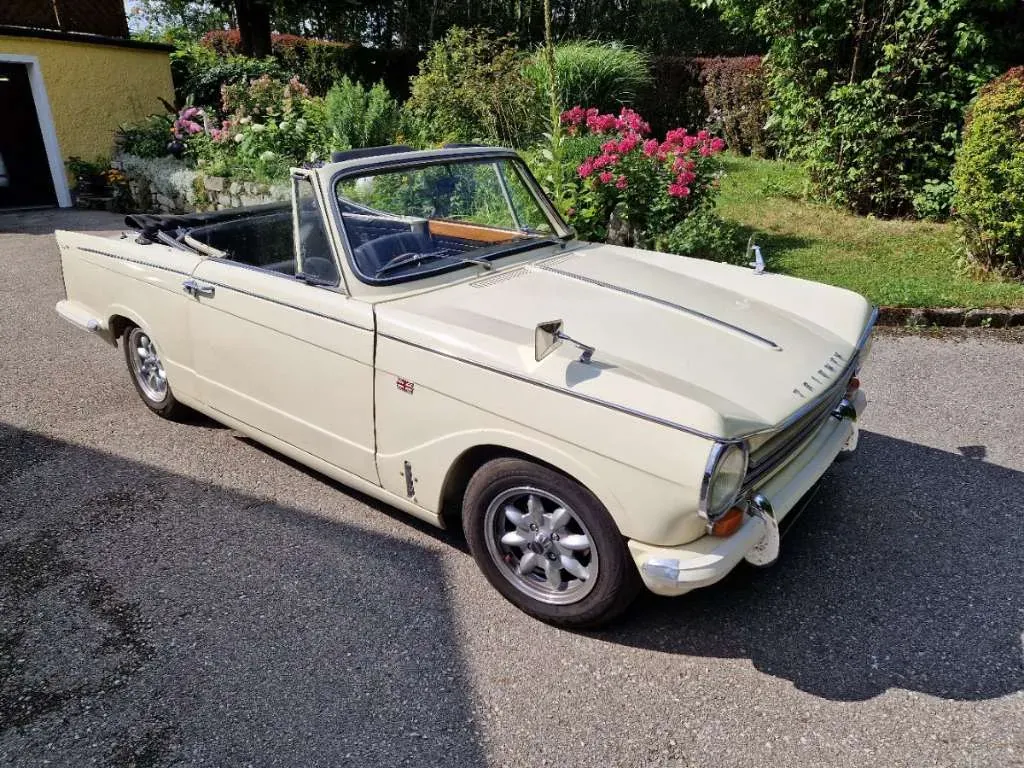 Triumph Herald 13/60 1971 photo 2