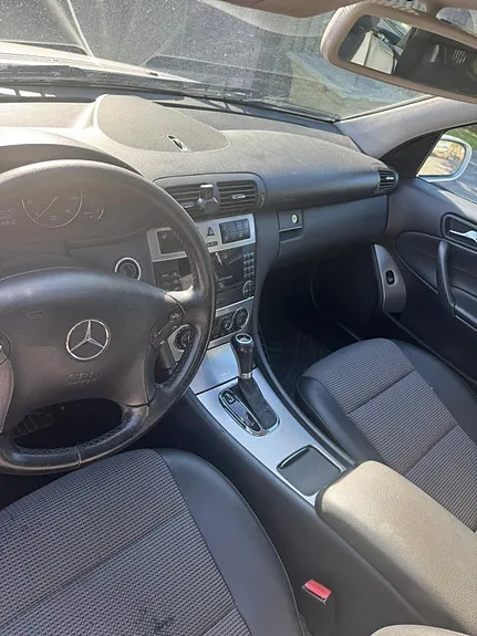 Mercedes-Benz C180 2006 photo 3